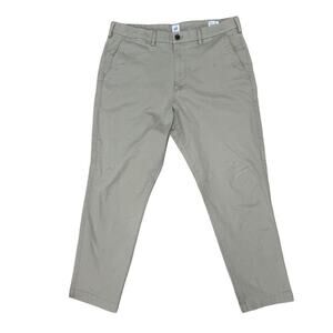 GAP 36x30 Essential Khaki Pants Men Straight Taper Stretch Cotton Workwear